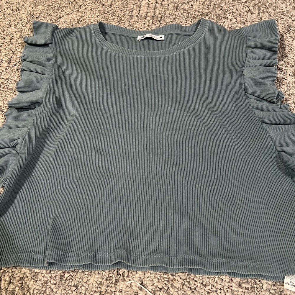 Zara Crop Top Size Large